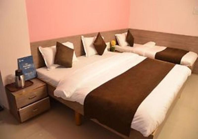Hotel Royal Regency Aurangabad  Ngoại thất bức ảnh