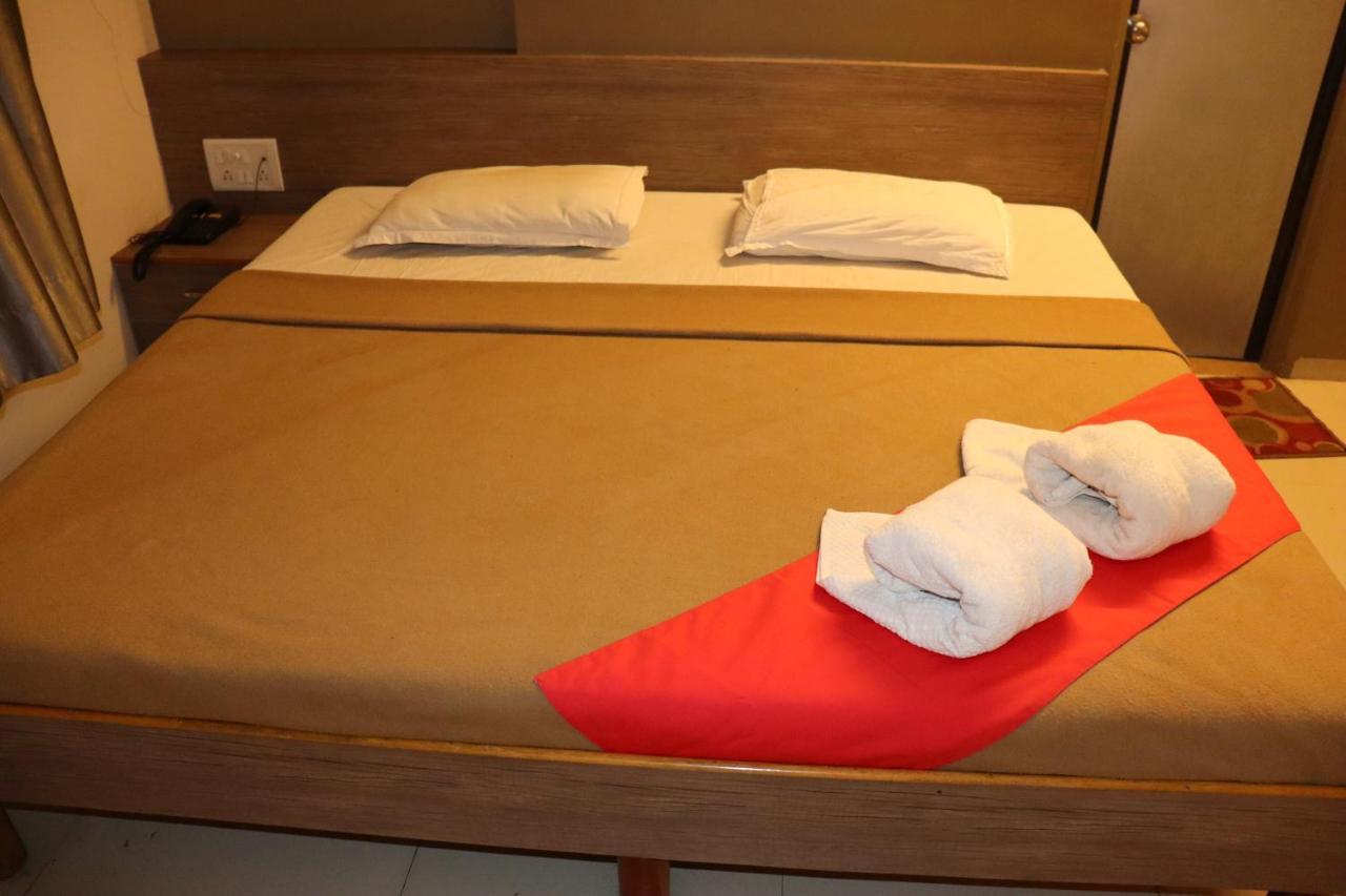 Hotel Royal Regency Aurangabad  Ngoại thất bức ảnh