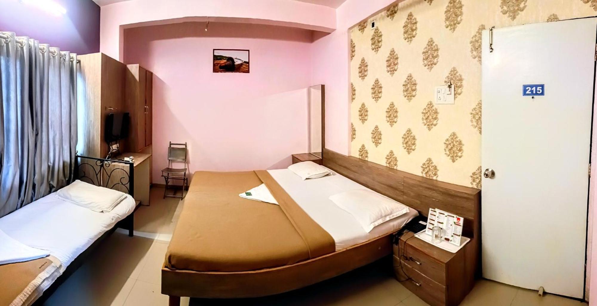 Hotel Royal Regency Aurangabad  Ngoại thất bức ảnh